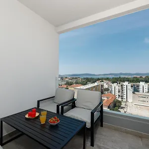  Appartement Center - Rooftop, Wifi, New Kroatië
